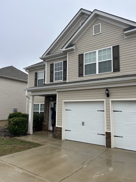 Concrete and House wash in Hogansville, GA Thumbnail