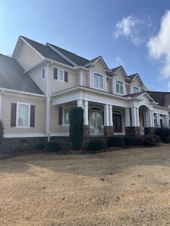 Large house and Driveway Clean Thumbnail