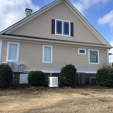 Large-house-and-Driveway-Clean 1