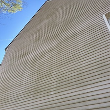 Large-House-Wash-Complies-with-HOA 0