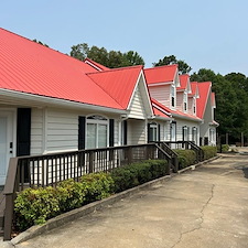 Metal-roof-and-Vinyl-Siding-Cleaning 0