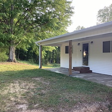 Organic-Buildup-Clean-on-Vinyl-House 1