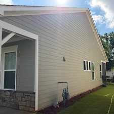 Vinyl-house-wash-and-concrete-in-NewnanGA 1