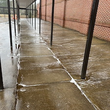 Woodland-Elementary-School-gets-an-amazing-concrete-clean 1